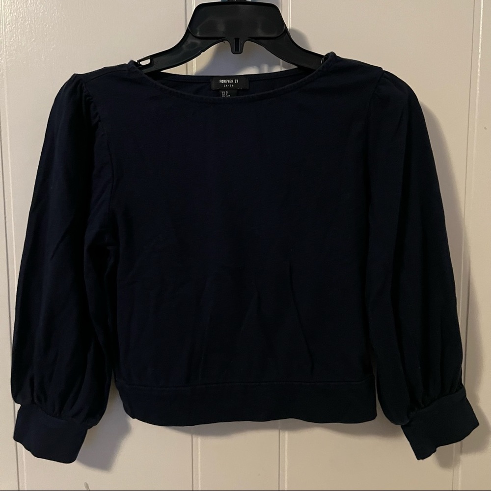 Boat neck cropped long sleeve